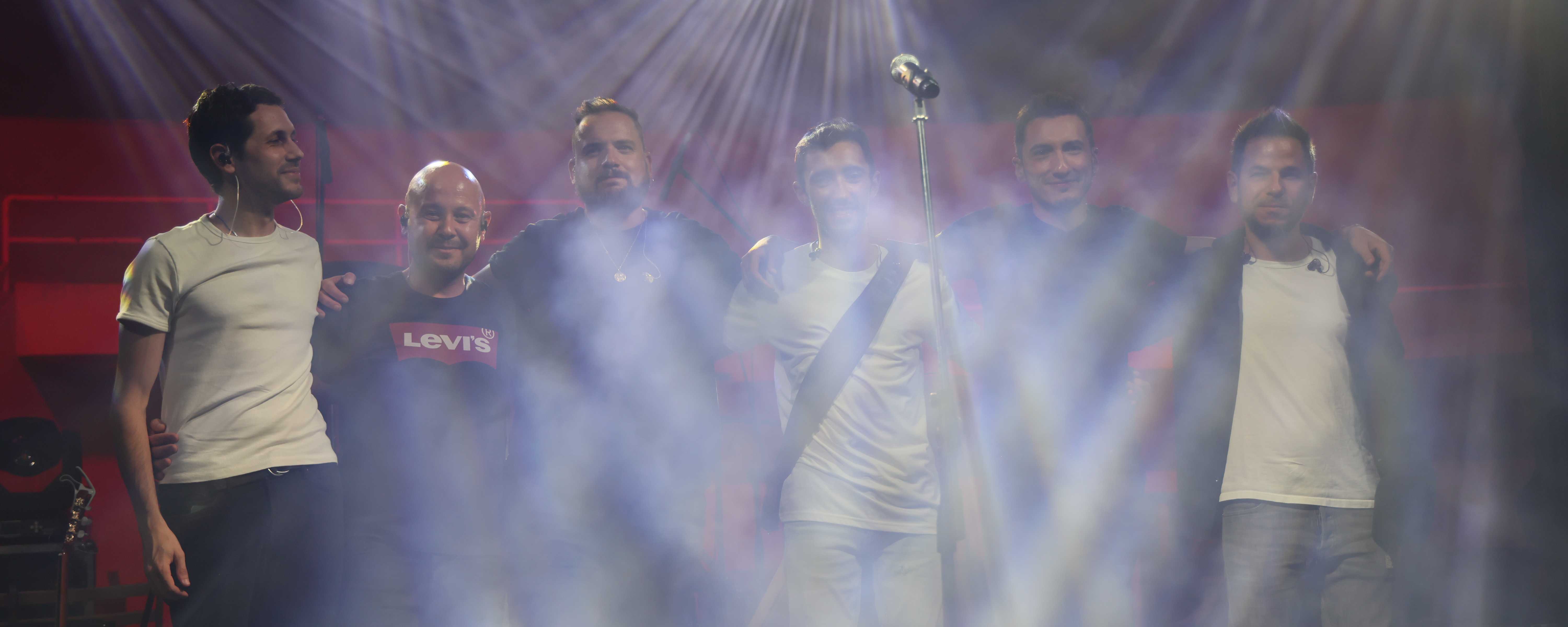 Javier Matía y Desorden iluminan con música la noche el Verano Cultural de Almonacid de Zorita