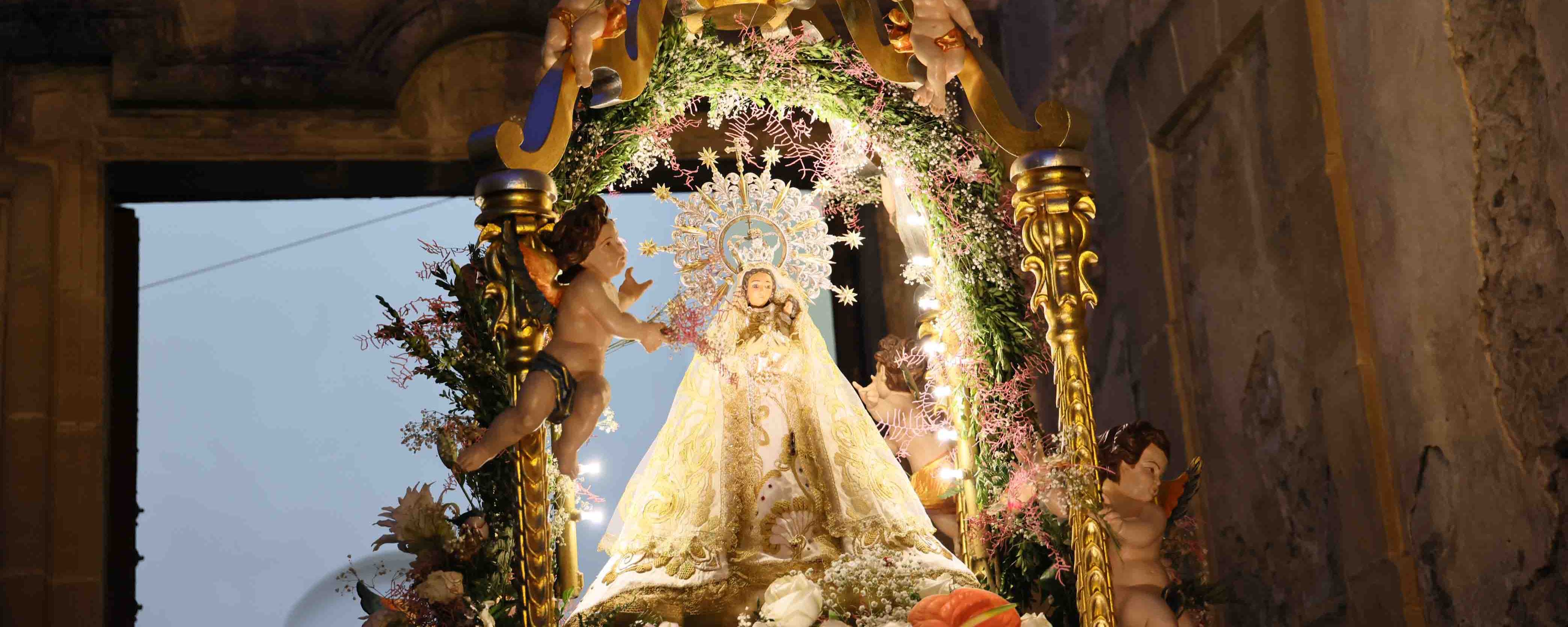 Cinco siglos de historia y devoción acompañan la procesión de la Virgen de la Luz en Almonacid